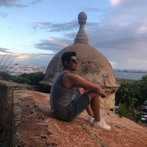 Meet your Posher, Alex